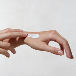 Facial Scrub - Yüz Peelingi