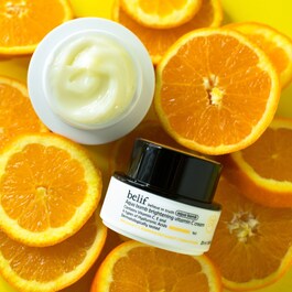 Aqua Bomb Aydınlatıcı Vitamin C Krem - Yüz Kremi Seyahat Boyu