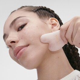 Gua Sha Quartz Rose - Yüz ve Boyun Masaj Taşı