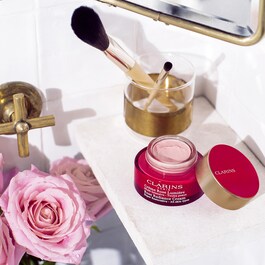 Clr Rose Radiance Cream - Yaşlanma Karşıtı Bakım Kremi