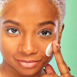 The True Cream Aqua Bomb Aloe Vera - Nemlendirici ve Yatıştırıcı Jel Krem