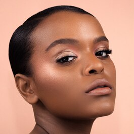 Bloom Highlighting Blush - Aydınlatıcı Allık
