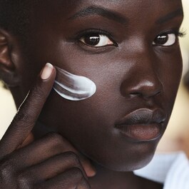 DayWear - Nemlendirici Krem SPF 15