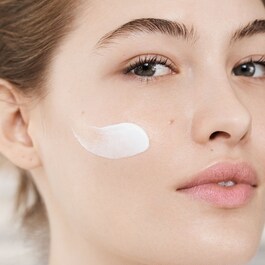 DayWear - Nemlendirici Krem SPF 15