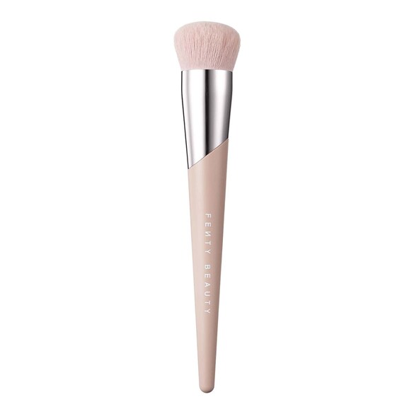 Kabuki-Buff Foundation Brush - Fondöten Fırçası, FENTY BEAUTY