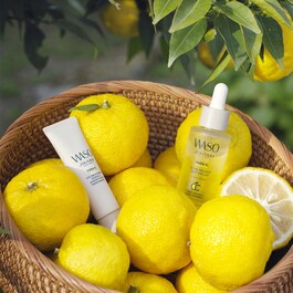 YUZU-C Glow-on-Shot - Nemlendirici Yüz Bakımı