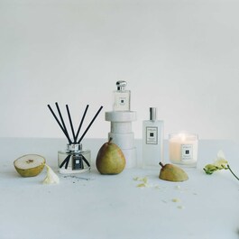 English Pear & Freesia - El Vücut Losyonu