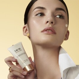 Solar The Protective Creme SPF50 - Güneş Koruyucu Yüz Kremi