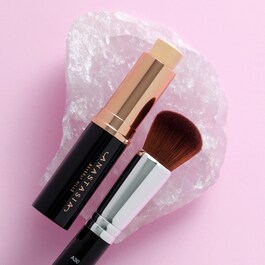 A30 PRO BRUSH – Domed Kabuki Brush