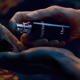  Sauvage - Kokulu Yüz ve Sakal Nemlendiricisi