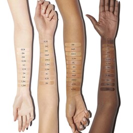 Dior Backstage Face & Body Foundation - Yüz ve Vücut Fondöteni