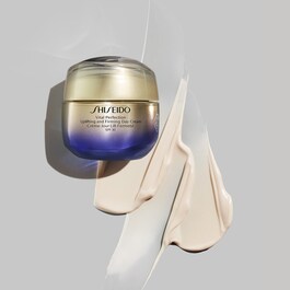 Vital Perfection - Canlandırıcı ve Sıkılaştırıcı Yaşlanma Karşıtı Gündüz Kremi